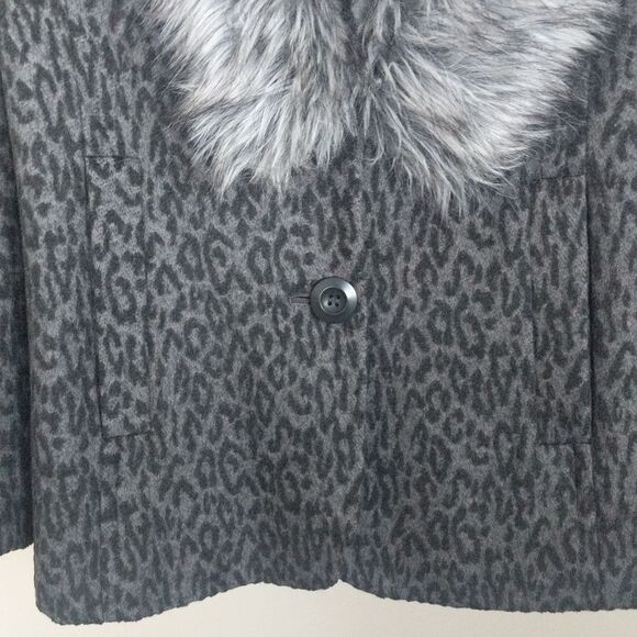 Original Frenchi Leopard Faux Fur Trim Coat - Picture 8 of 13